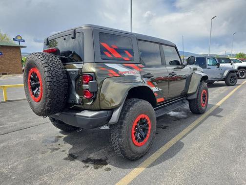 Shelter Green Metallic 2024 Ford Bronco Raptor