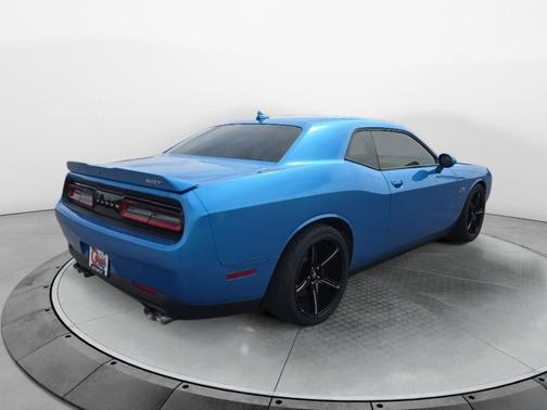 B5 Blue Pearl Coat 2015 Dodge Challenger SRT 392