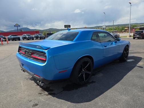 B5 Blue Pearl Coat 2015 Dodge Challenger SRT 392