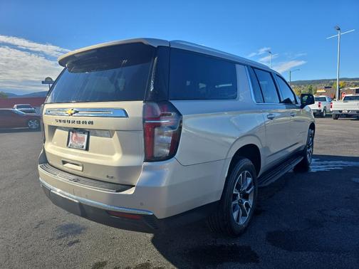 2021 Chevrolet Suburban LT