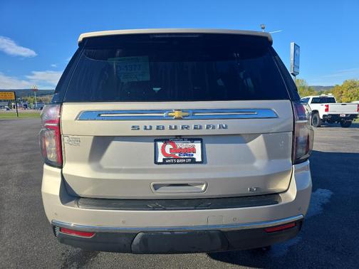 2021 Chevrolet Suburban LT