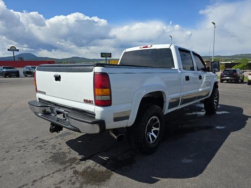 Summit White 2002 GMC Sierra 2500 H/D
