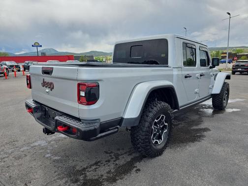 Silver Zynith Clearcoat 2022 Jeep Gladiator Rubicon