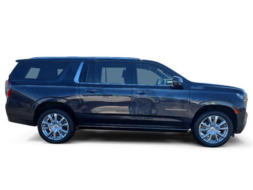 2023 Chevrolet Suburban 4WD High Country