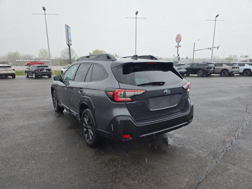 Magnetite Gray Metallic 2025 Subaru Outback Onyx Edition