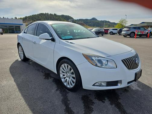 Summit White 2013 Buick Regal Turbo - Premium 2