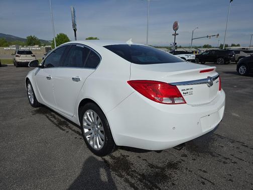 Summit White 2013 Buick Regal Turbo - Premium 2