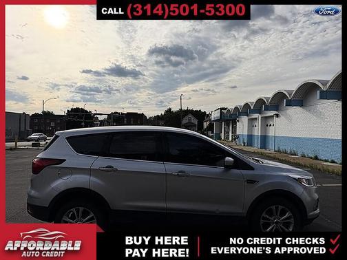Ingot Silver 2019 Ford Escape SE