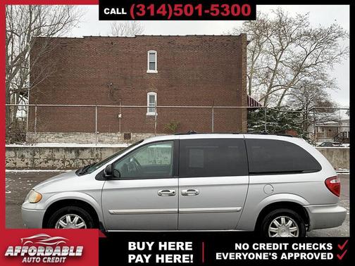 2005 Chrysler Town & Country Touring