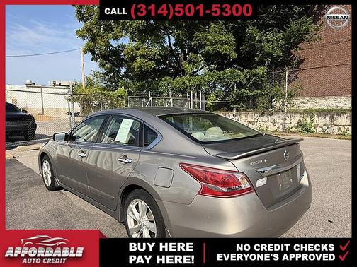 Gold 2013 Nissan Altima 2.5 SV