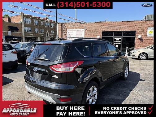 Tuxedo Black Metallic 2014 Ford Escape SE