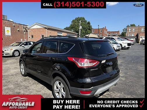 Tuxedo Black Metallic 2014 Ford Escape SE
