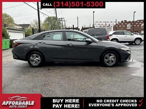 2024 Hyundai ELANTRA SE