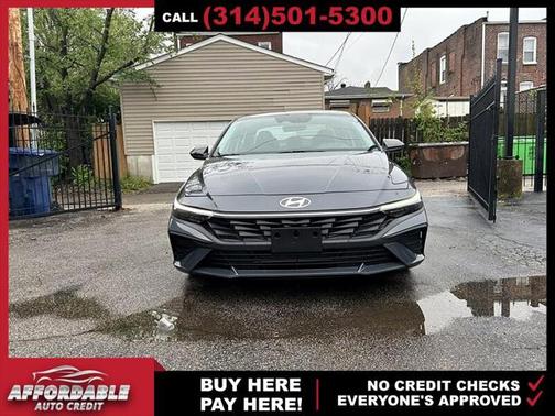 2024 Hyundai ELANTRA SE