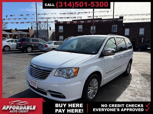 2015 Chrysler Town & Country Touring-L