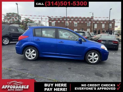 2012 Nissan Versa 1.8 SL
