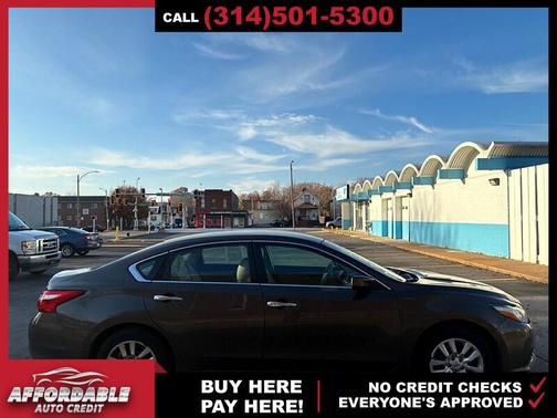 2016 Nissan Altima 25