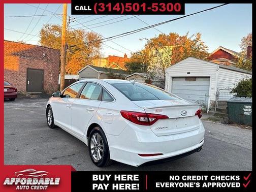 2017 Hyundai SONATA SE