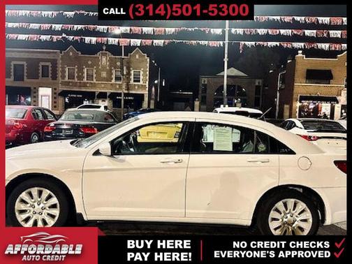 2012 Chrysler 200 LX