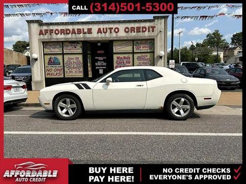 2009 Dodge Challenger SE