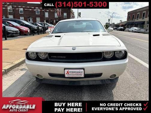 2009 Dodge Challenger SE