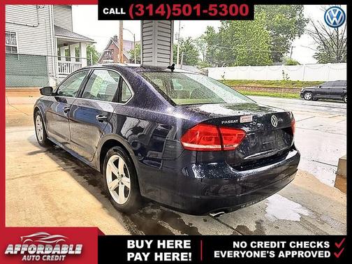 Night Blue Metallic 2013 Volkswagen Passat 2.5 SE