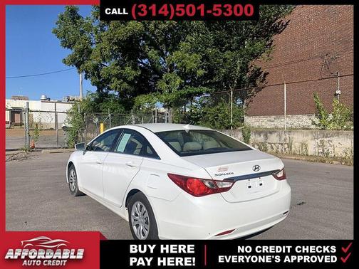 2011 Hyundai SONATA GLS