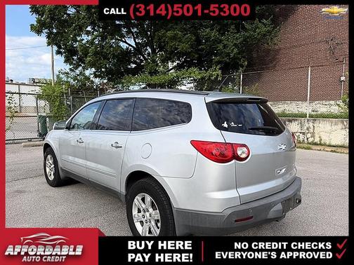 Silver Ice Metallic 2010 Chevrolet Traverse LT
