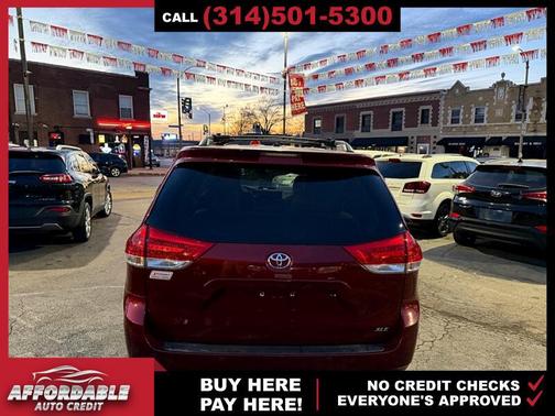 2014 Toyota Sienna XLE