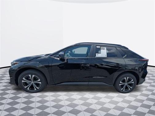 2025 Toyota bZ4X XLE
