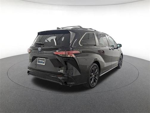 2022 Toyota Sienna XSE 7 Passenger