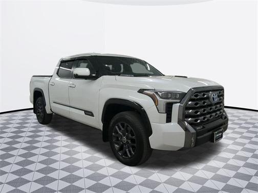 2024 Toyota Tundra Hybrid Platinum