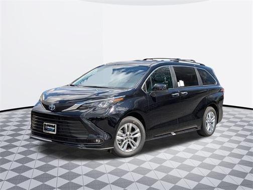 2025 Toyota Sienna XLE 7 Passenger