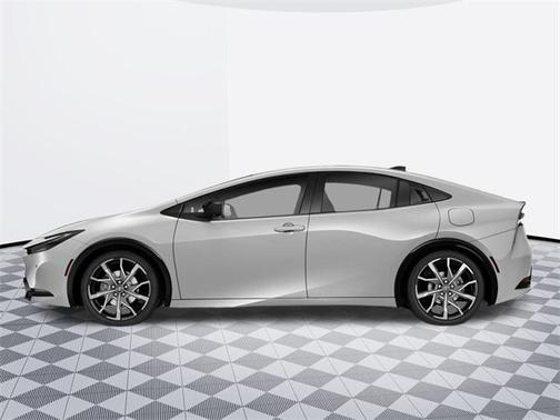 2025 Toyota Prius L