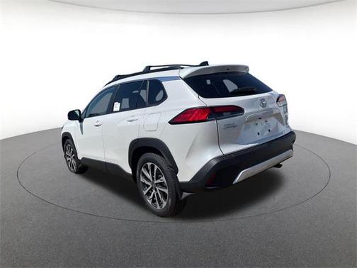 2025 Toyota Corolla Cross XLE