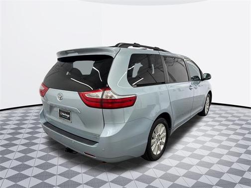 2015 Toyota Sienna XLE