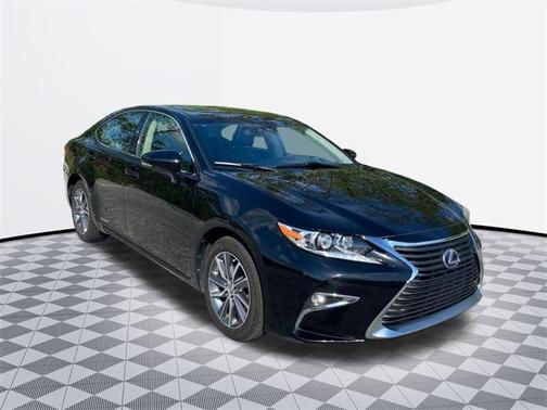 2016 Lexus ES 300h Base