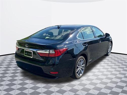 2016 Lexus ES 300h Base