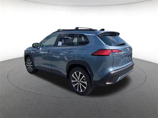 2025 Toyota Corolla Cross XLE