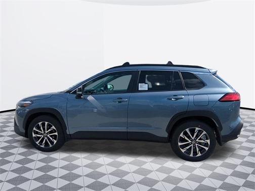 2025 Toyota Corolla Cross XLE