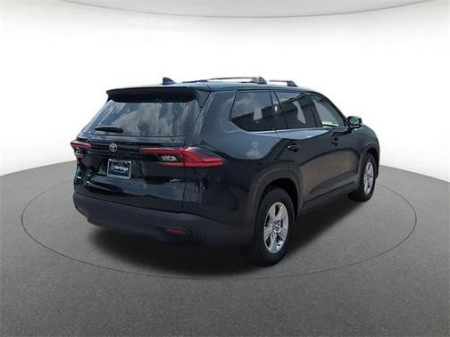 2025 Toyota Highlander LE