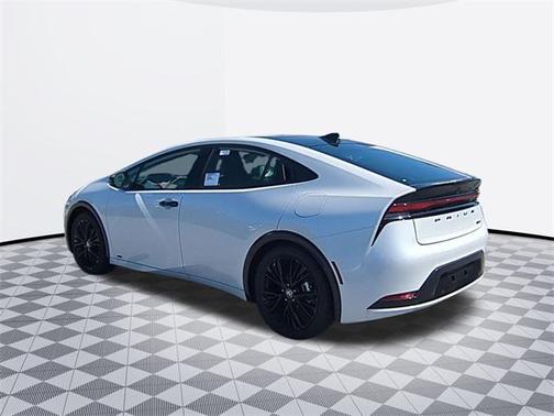 2025 Toyota Prius L