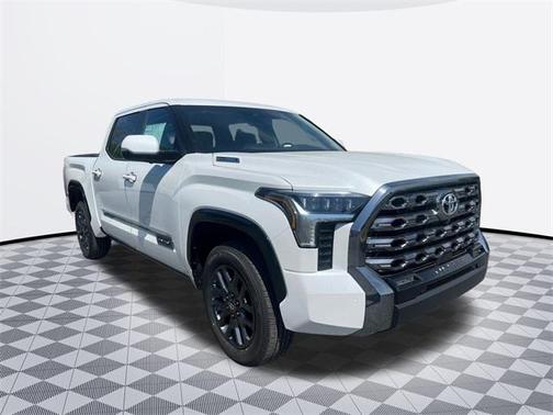 2025 Toyota Tundra Hybrid Platinum