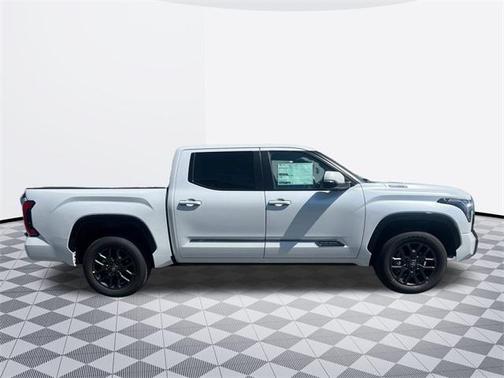 2025 Toyota Tundra Hybrid Platinum