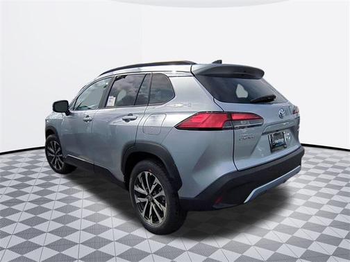 2025 Toyota Corolla Cross XLE