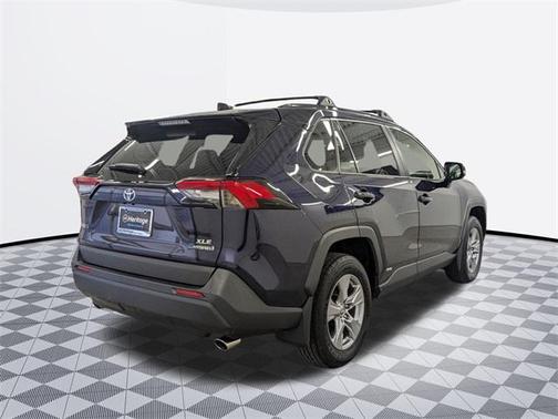 2022 Toyota RAV4 Hybrid XLE