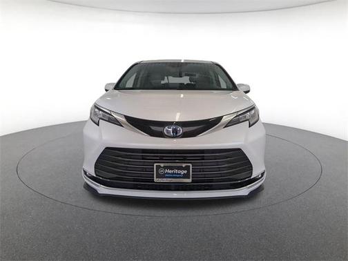 2023 Toyota Sienna Limited