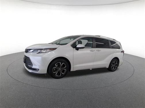 2023 Toyota Sienna Limited