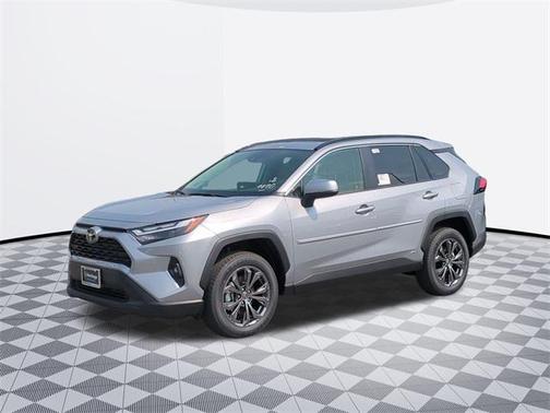 2025 Toyota RAV4 Hybrid XLE Premium
