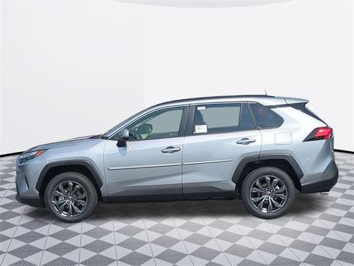2025 Toyota RAV4 Hybrid XLE Premium